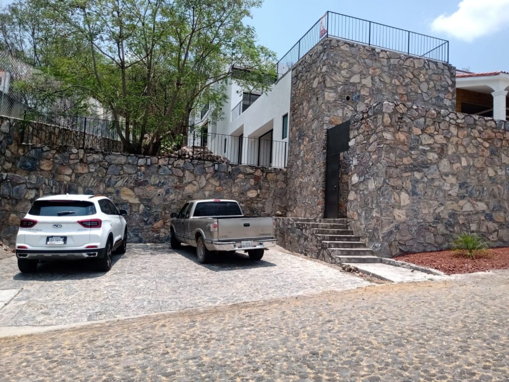 CASA EN VENTA, RANCHO SAN DIEGO, IXTAPAN DE LA SAL