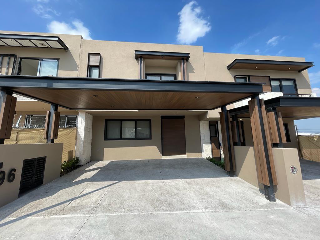 Casa en RENTA Villas Carriedo 3 Habitaciones Campanario Norte Querétaro